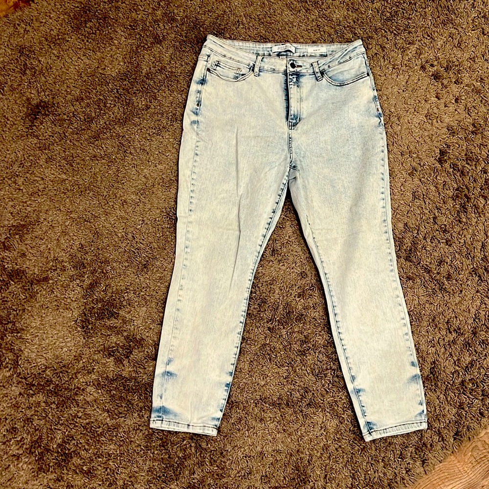 Judy Blue Slim Fit acid washed 15/32